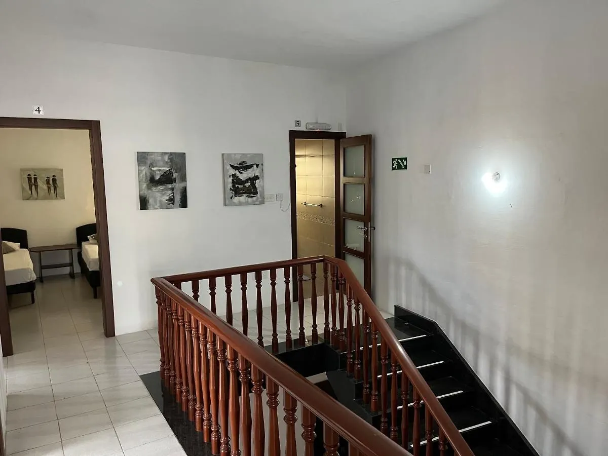 Homestay New Aurora Room 2, Sunny Balcony Room, Shared Bath Is-Swieqi